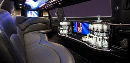 Sausalito 6 Passenger Lincoln Stretch Limousine Interior