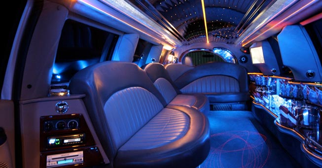 Sausalito Range Rover Stretch Limo Interior